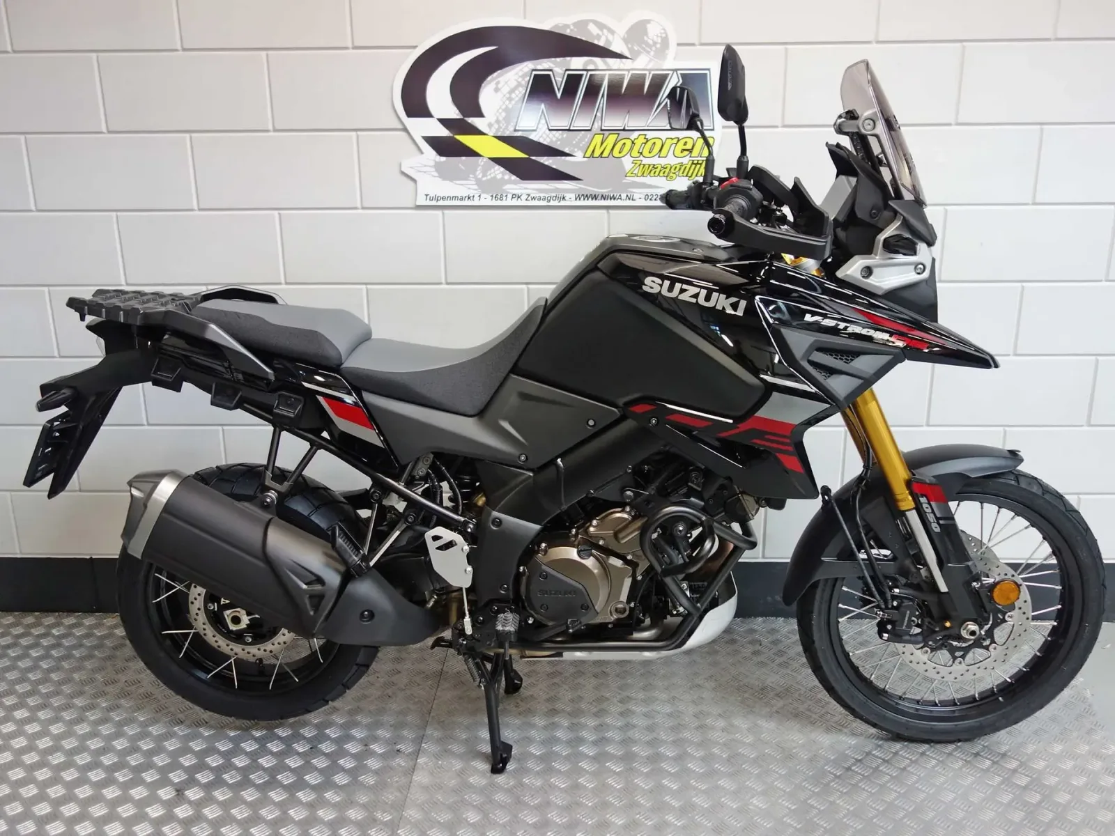 Suzuki V-Strom 1050DE (2026) — foto 1