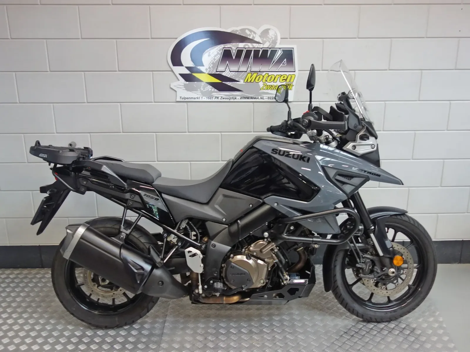 Suzuki V-Strom (2021) — foto 1