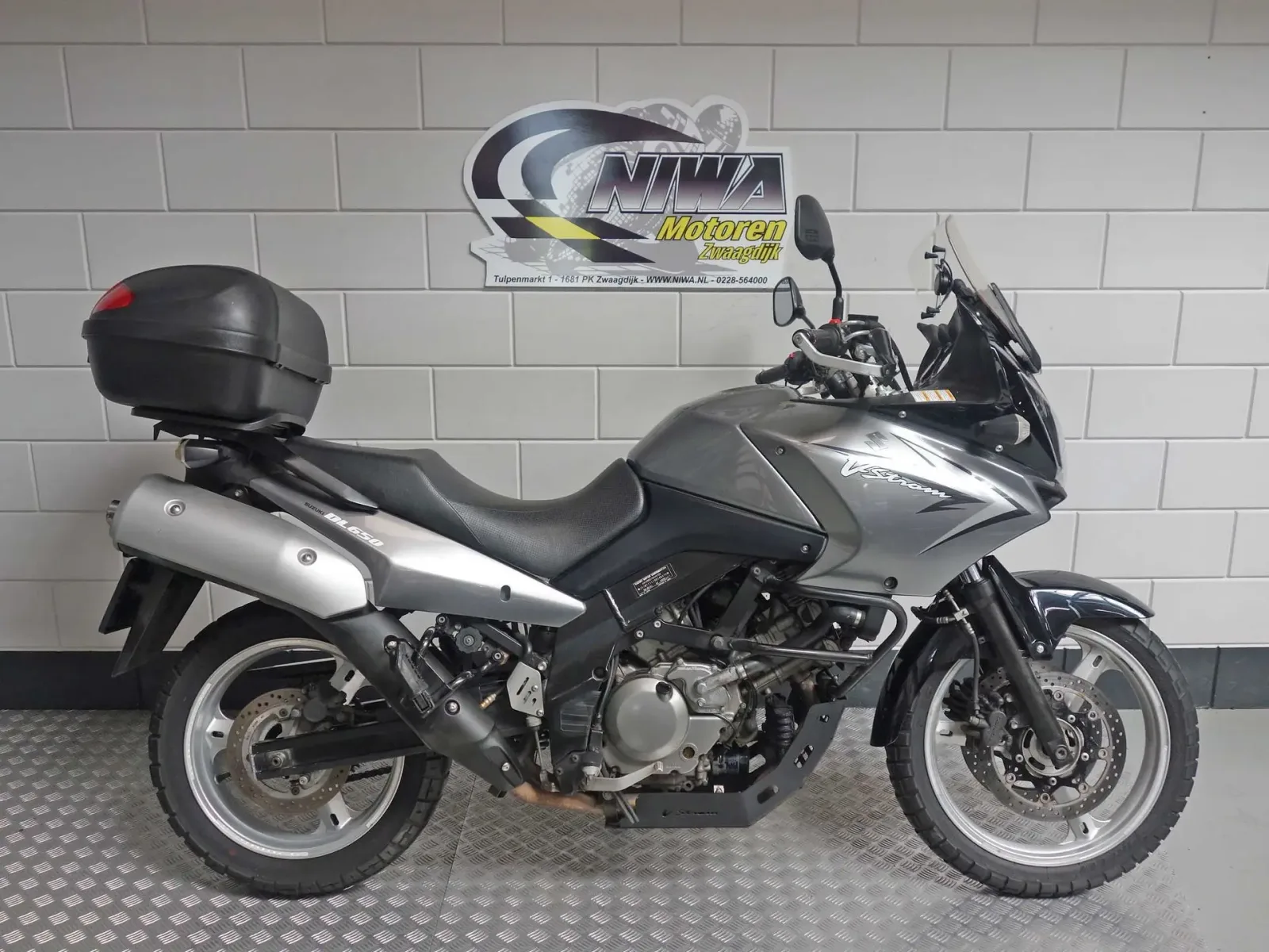 Suzuki V-Strom (2011) — foto 1