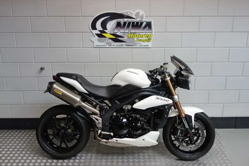 Triumph Speed Triple (2011)