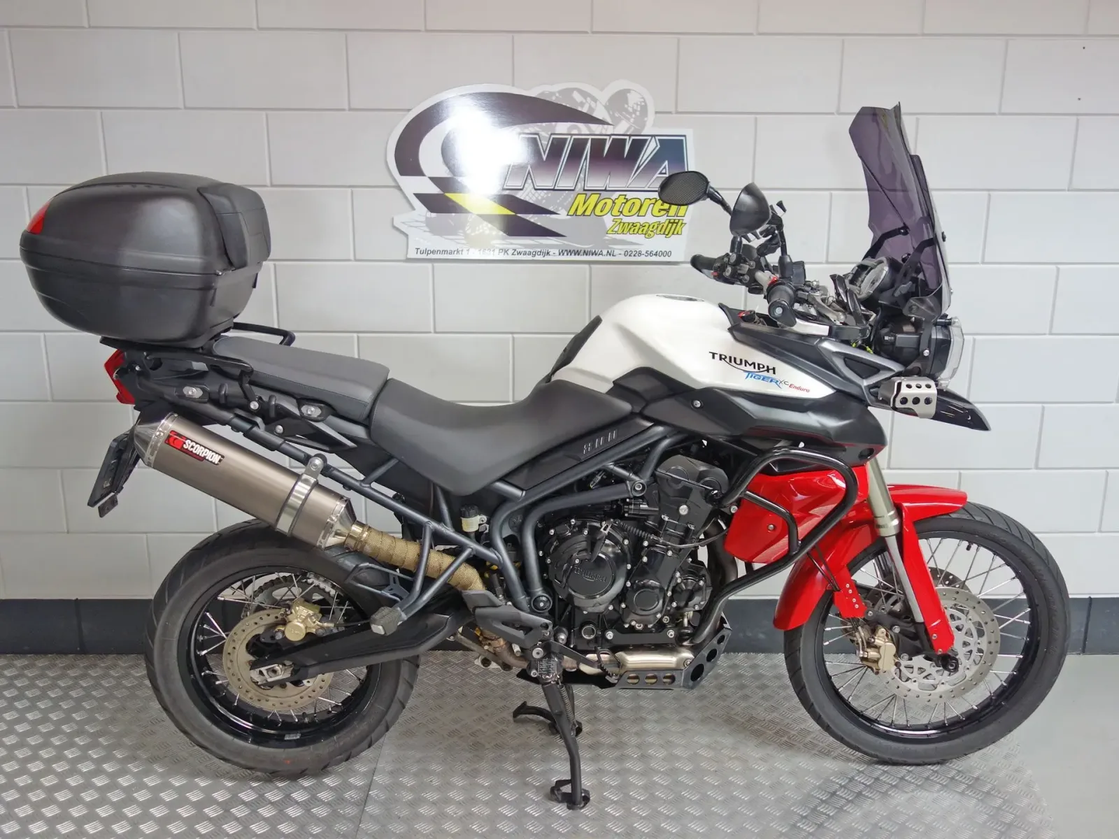 Triumph Tiger 800 XC (2012) — foto 1