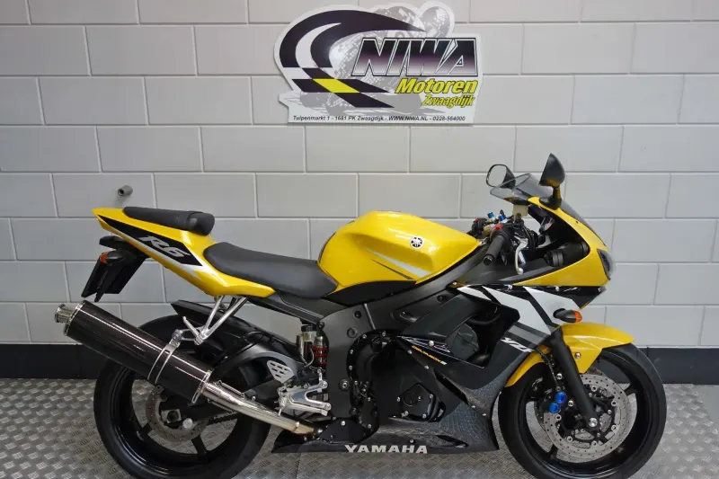 Yamaha YZF-R6 (2004)