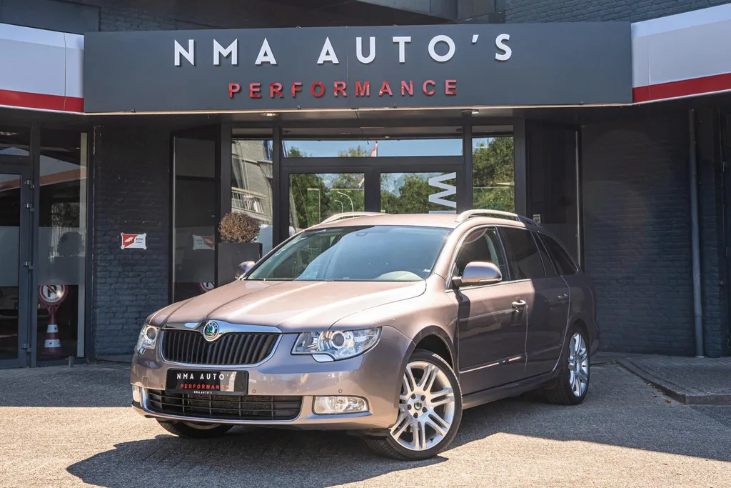 Škoda Superb (2010) — foto 1