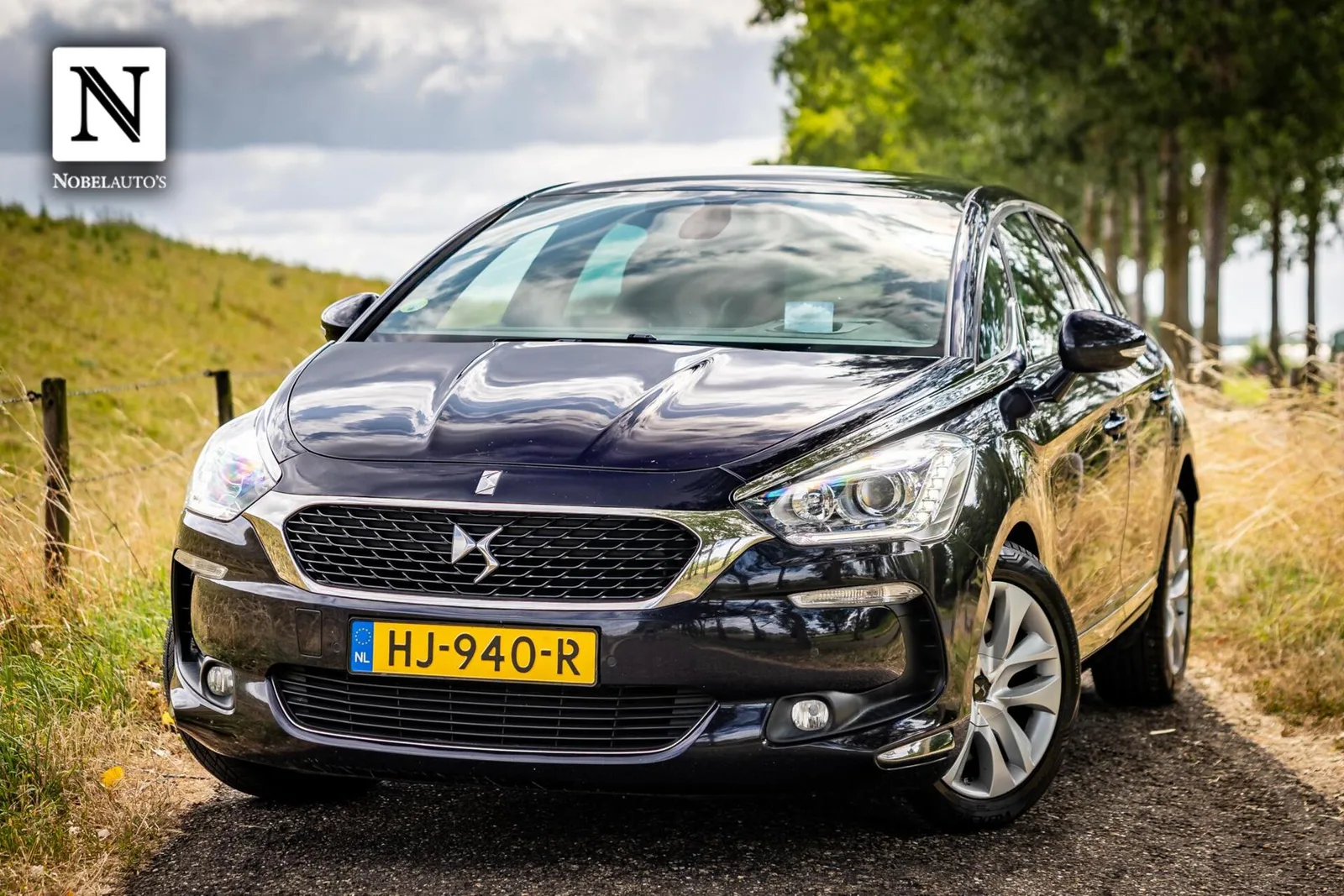 DS 5 (2015) — foto 1
