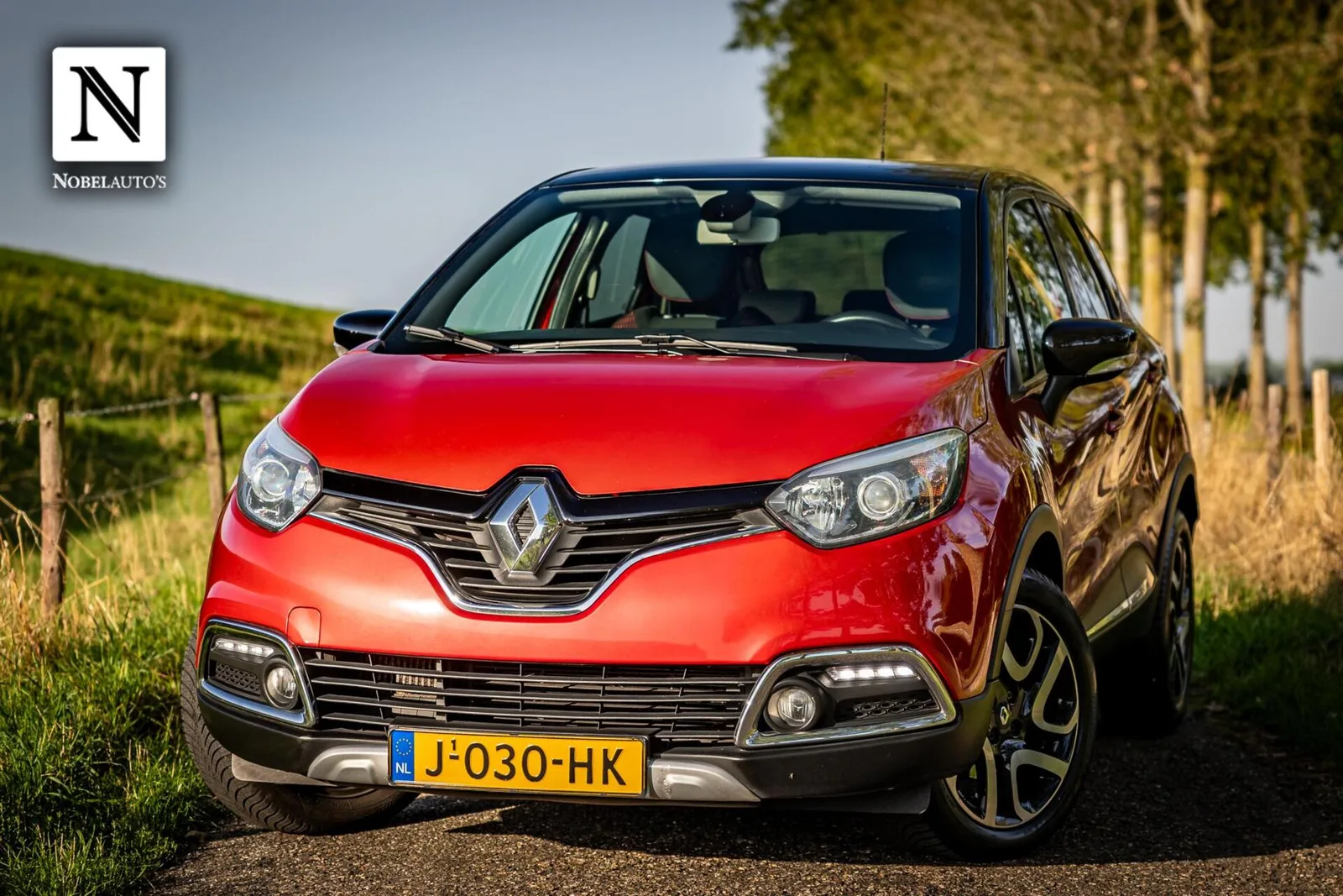 Renault Captur (2015) — foto 1