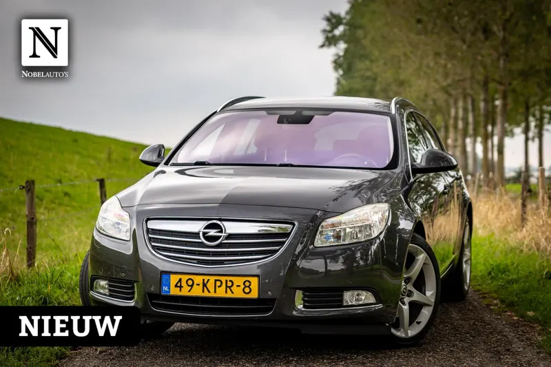 Opel Insignia Sports Tourer (2010)