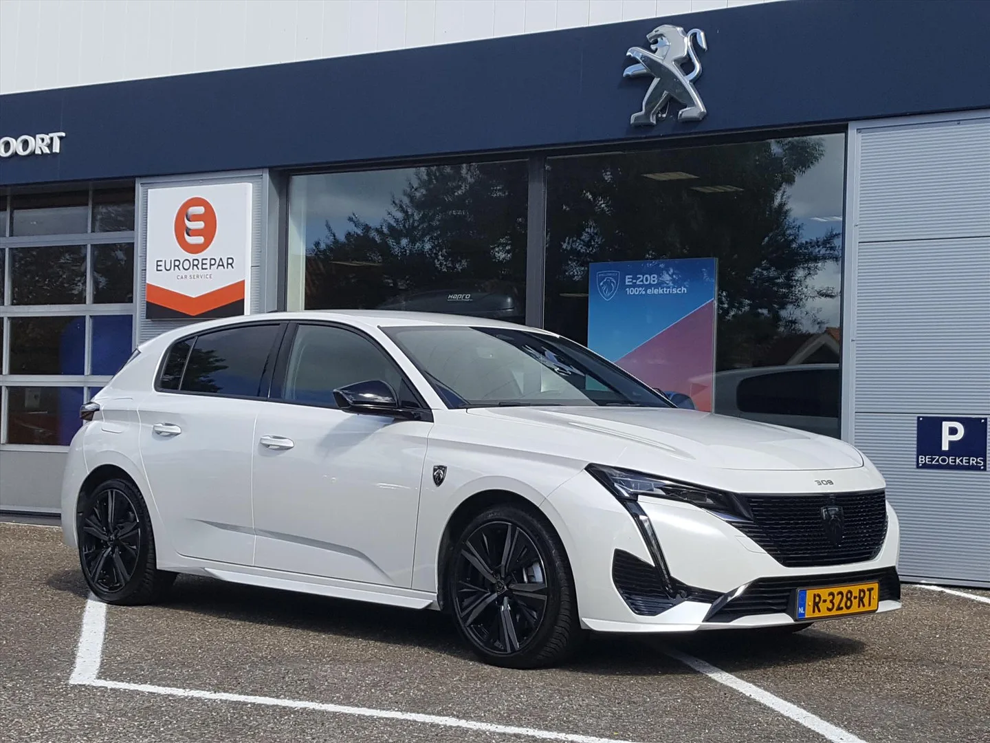 Peugeot 308 (2022) — foto 1