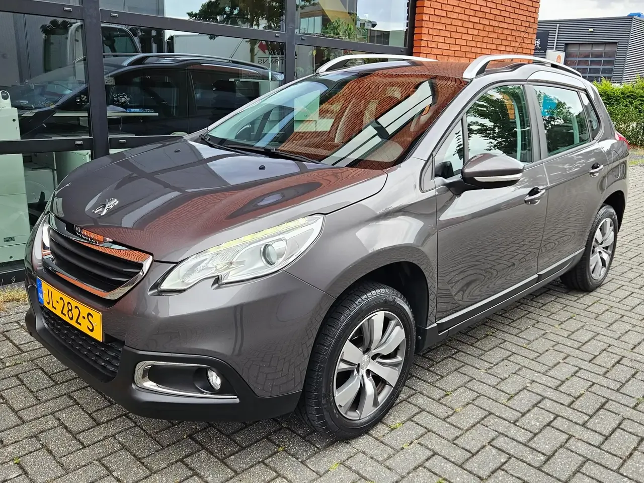 Peugeot 2008 (2016) — foto 1