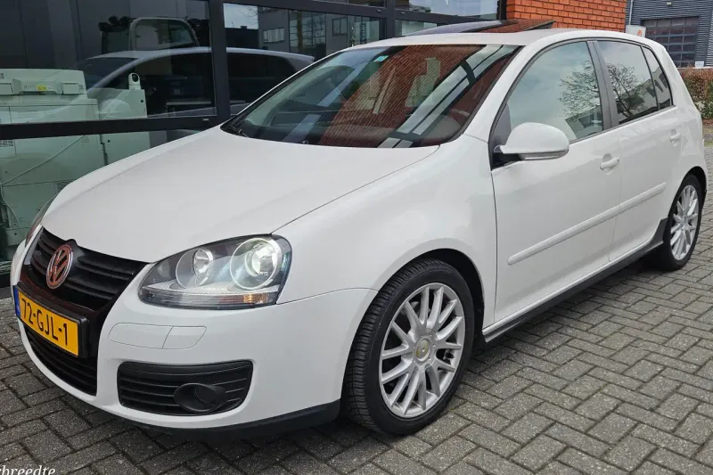 Volkswagen Golf (2008)