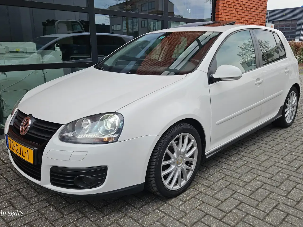 Volkswagen Golf (2008) — foto 1