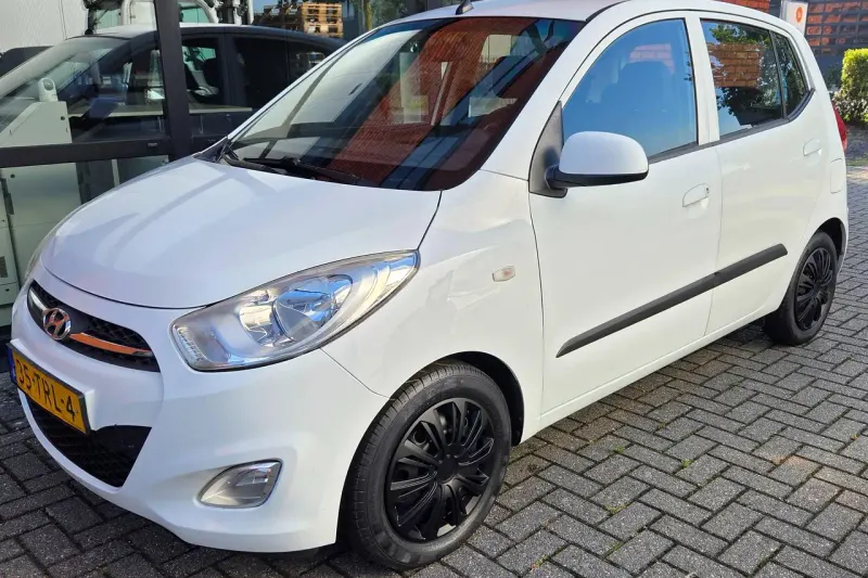 Hyundai i10 (2012)