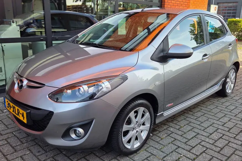 Mazda 2 (2012)