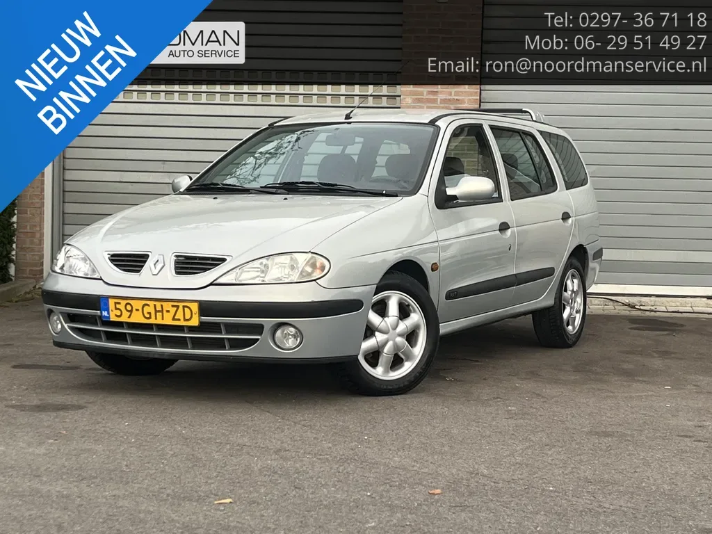 Renault Mégane (2000) — foto 1