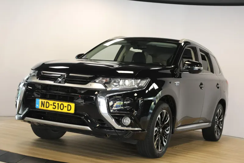 Mitsubishi Outlander (2016)