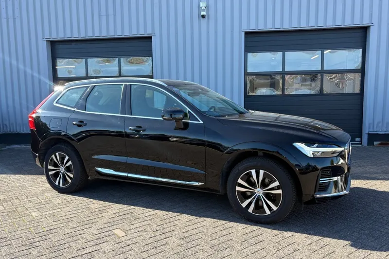 Volvo XC60 (2023)