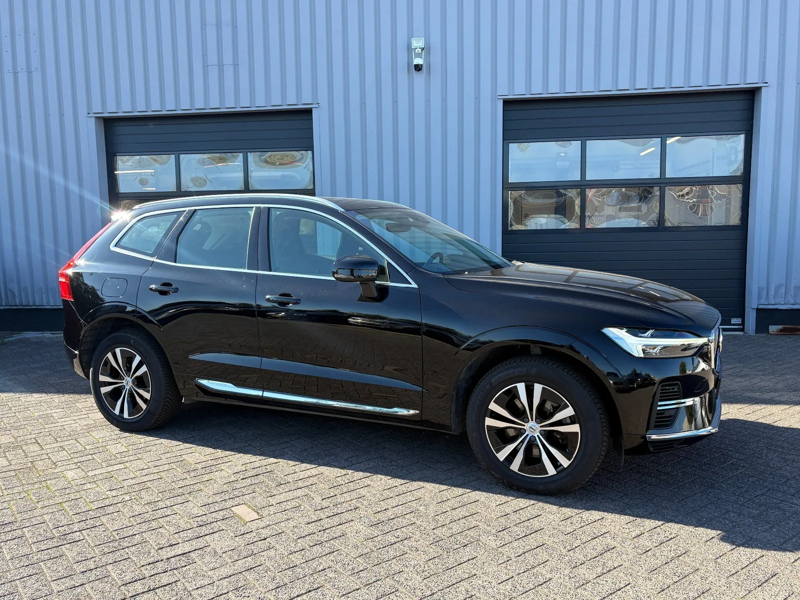 Volvo XC60 (2023) — foto 1