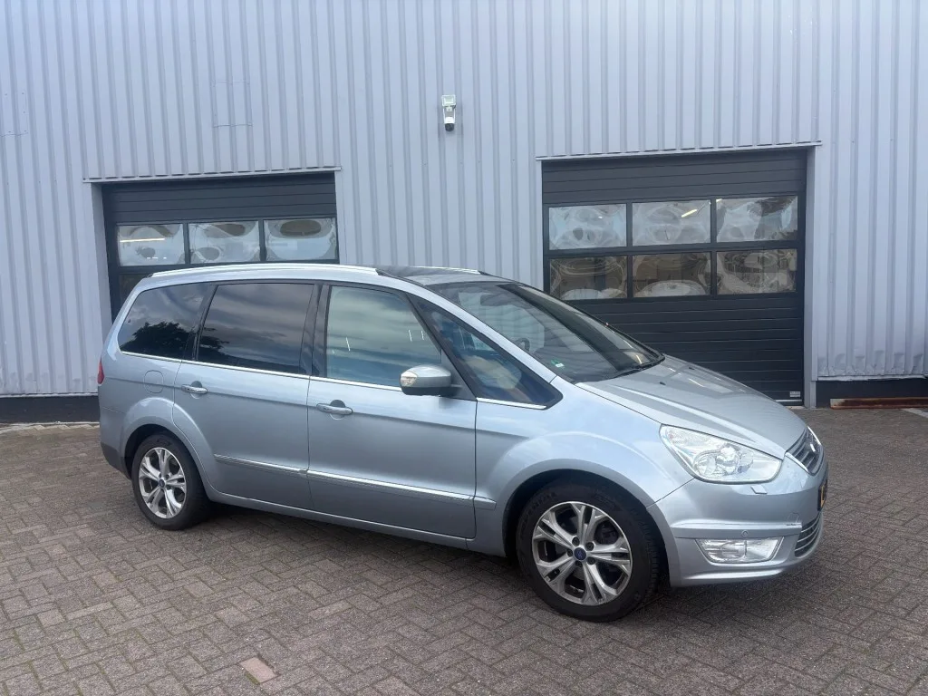 Ford Galaxy (2014) — foto 1