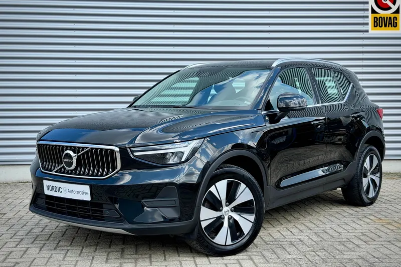 Volvo XC40 (2023)