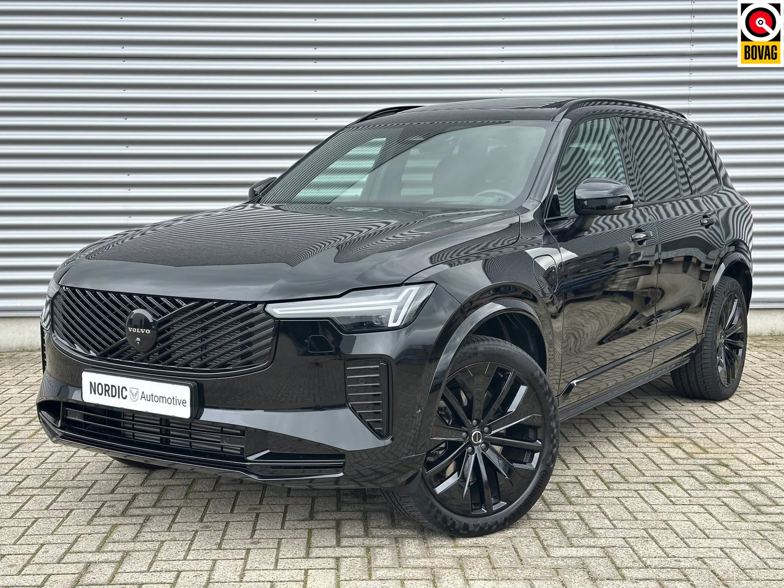 Volvo XC90 (2026) — foto 1