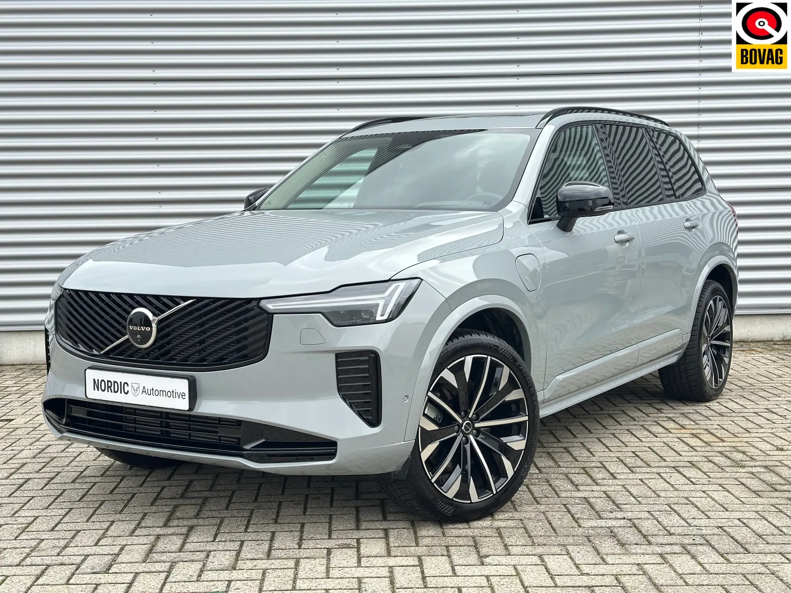 Volvo XC90 (2025) — foto 1