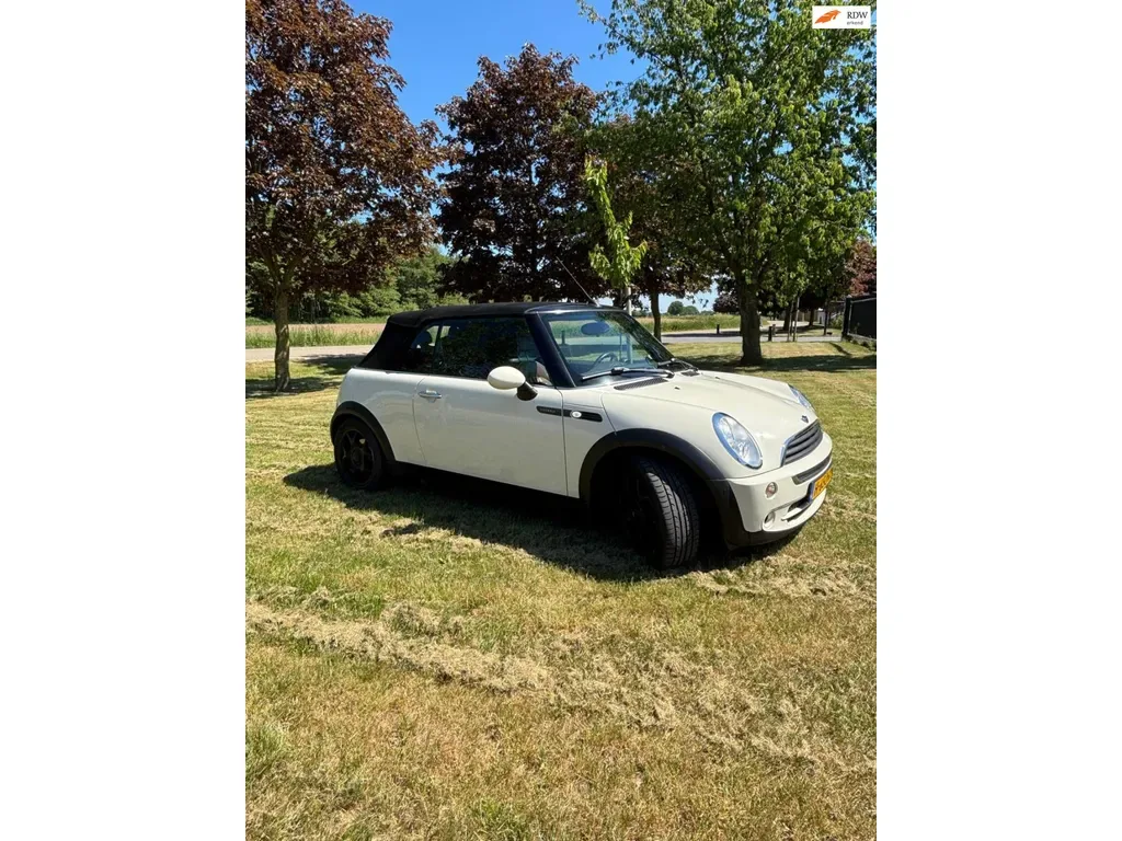 MINI Cabrio (2008) — foto 1