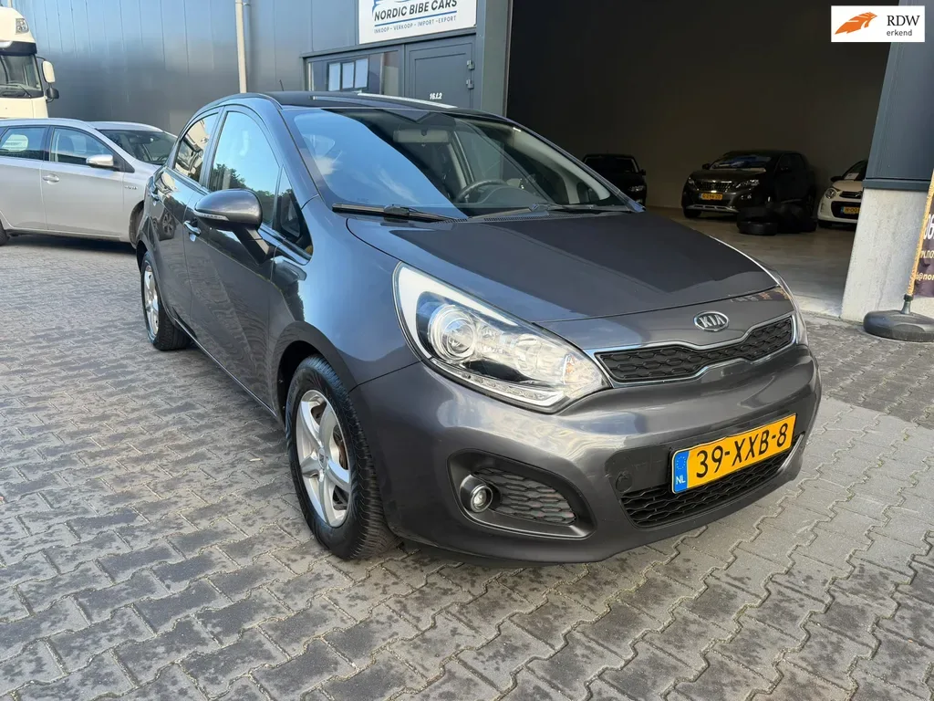Kia Rio (2012) — foto 1