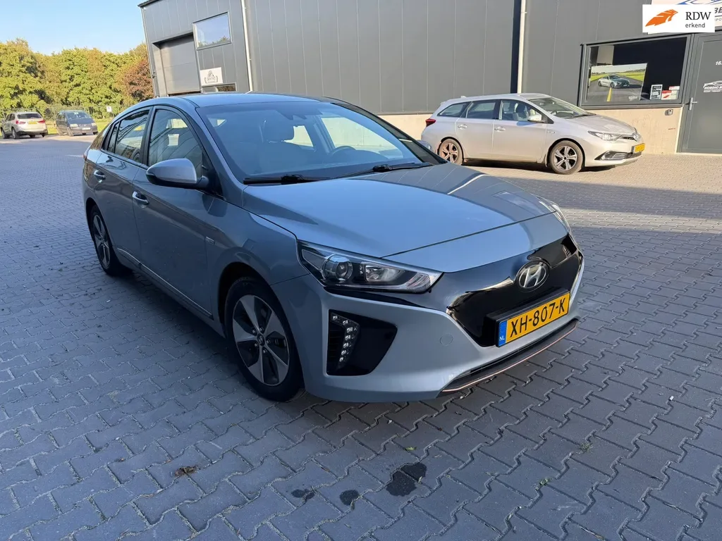 Hyundai Ioniq (2018) — foto 1