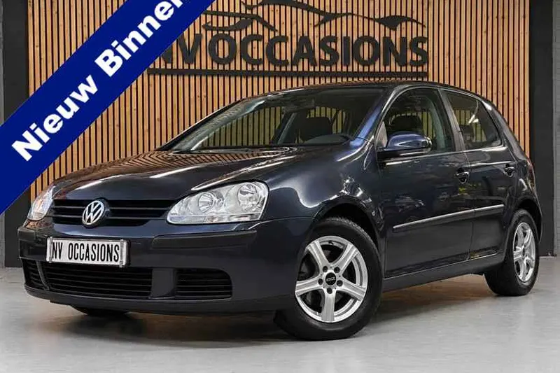 Volkswagen Golf (2005)