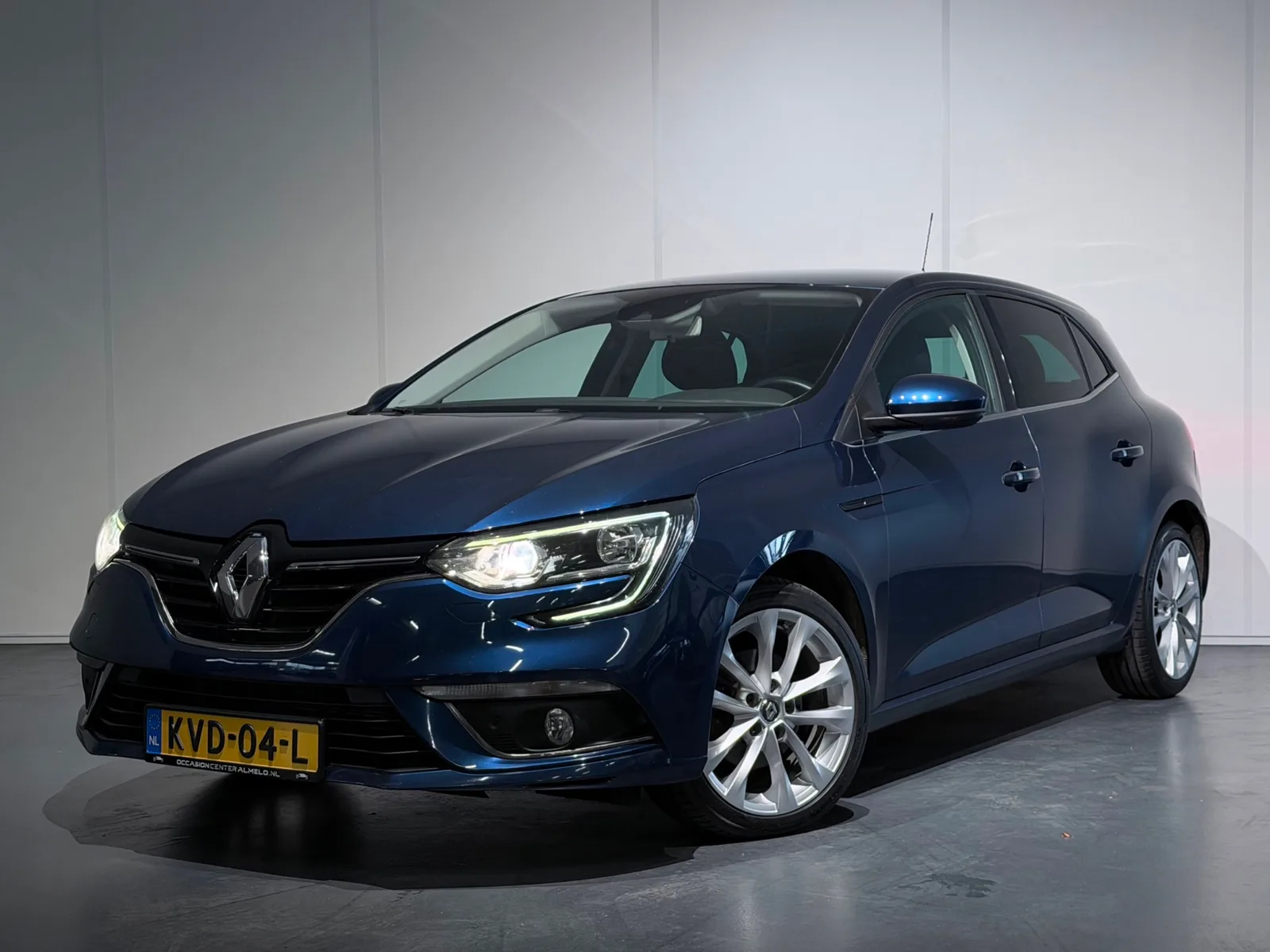 Renault Mégane (2017) — foto 1