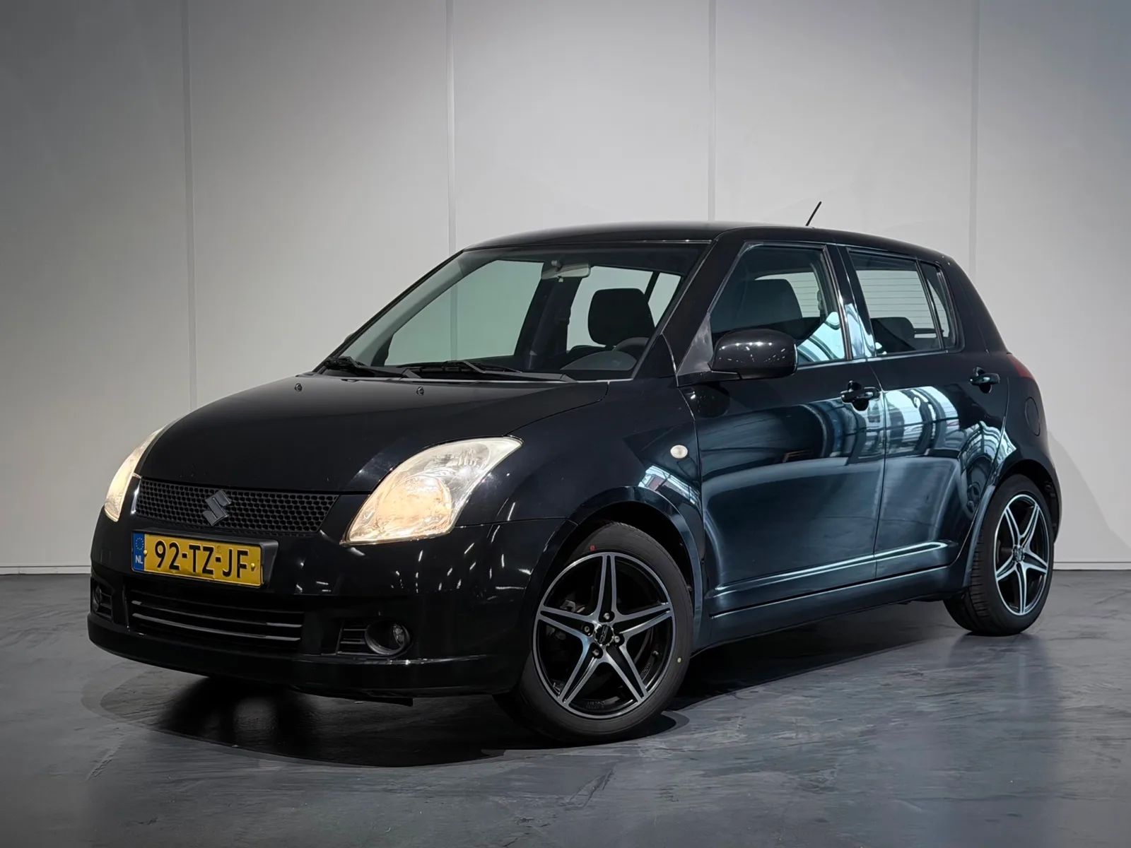 Suzuki Swift (2007) — foto 1