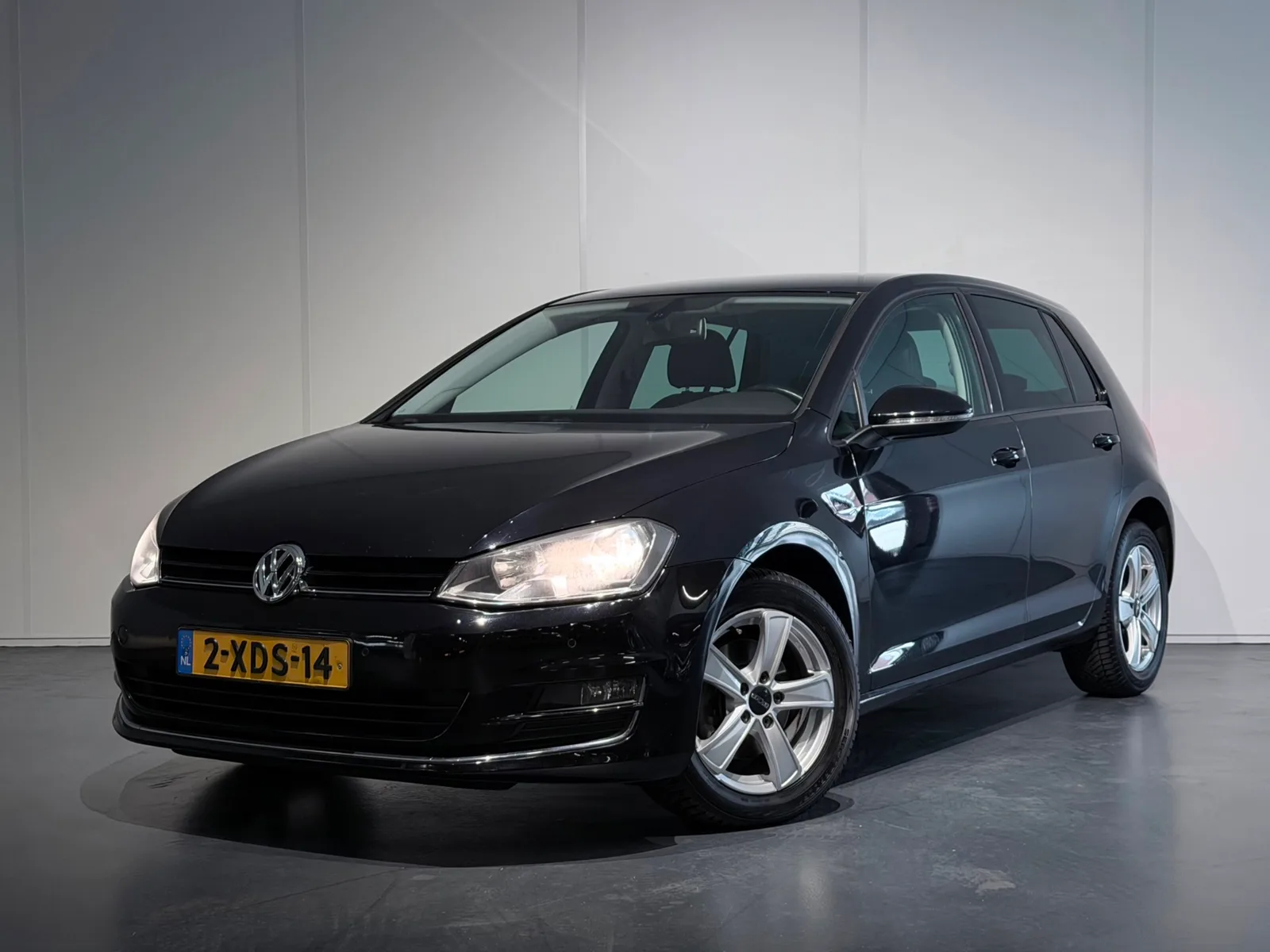 Volkswagen Golf (2014) — foto 1