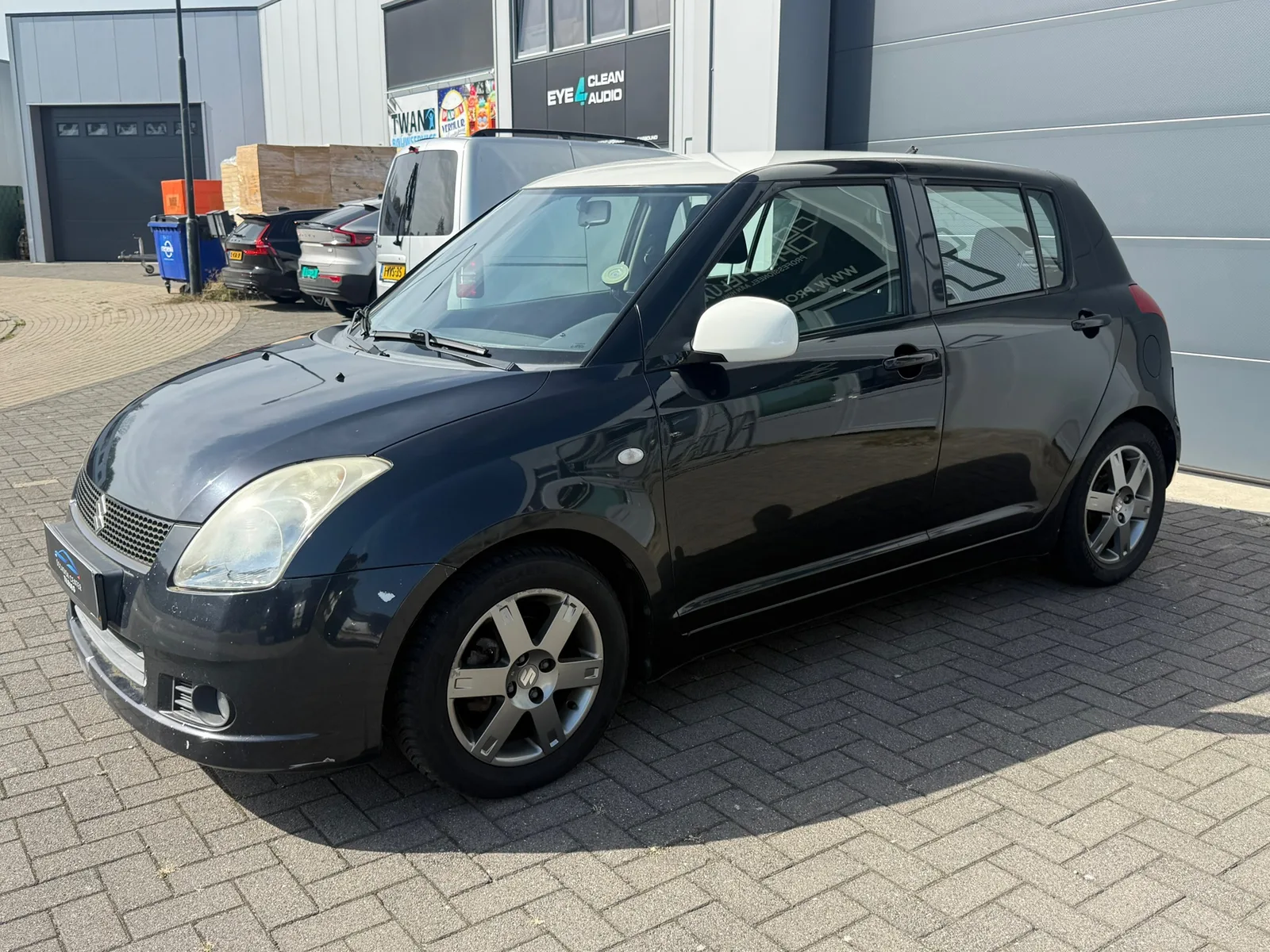 Suzuki Swift (2006) — foto 1