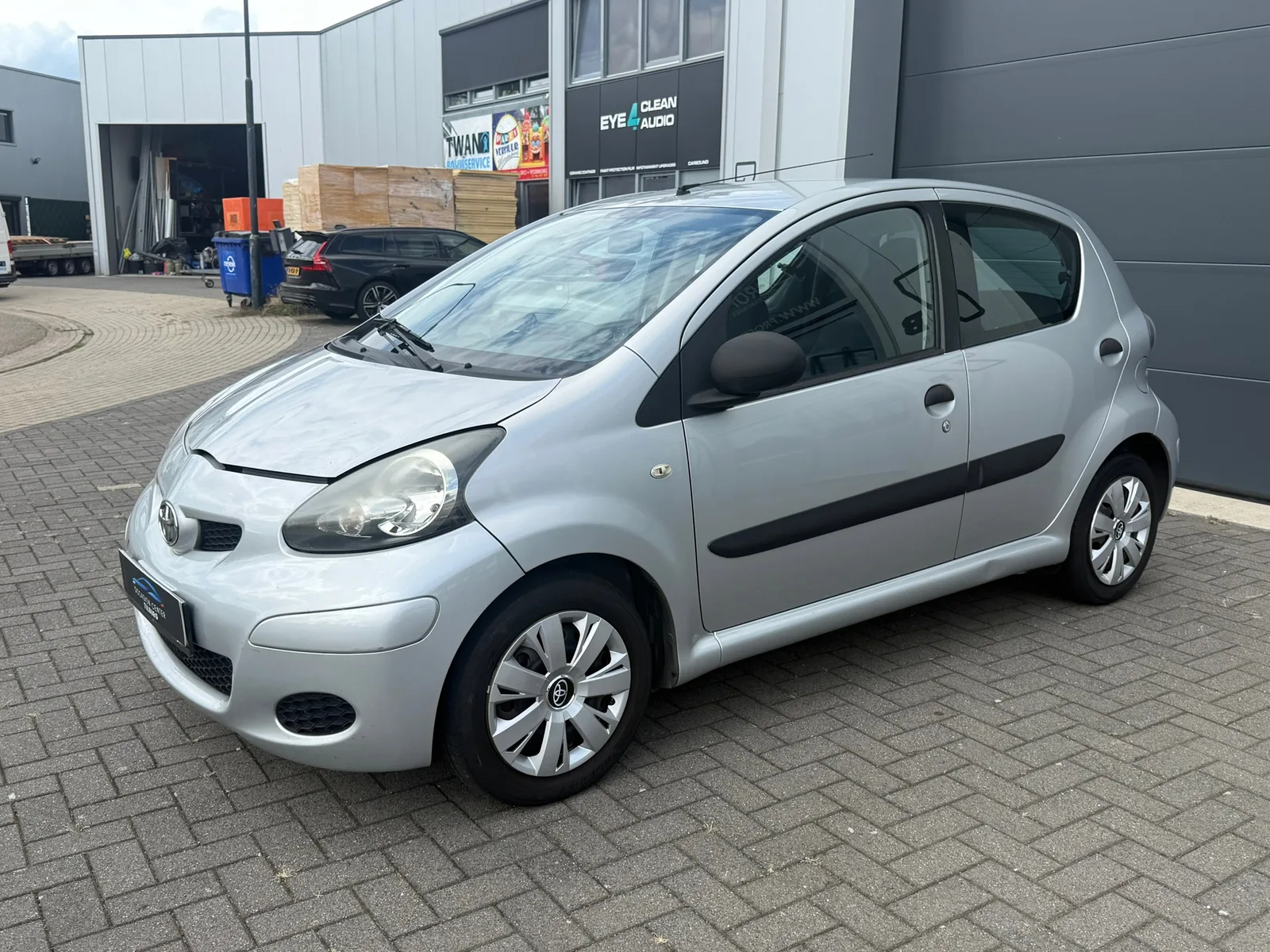 Toyota Aygo (2011) — foto 1