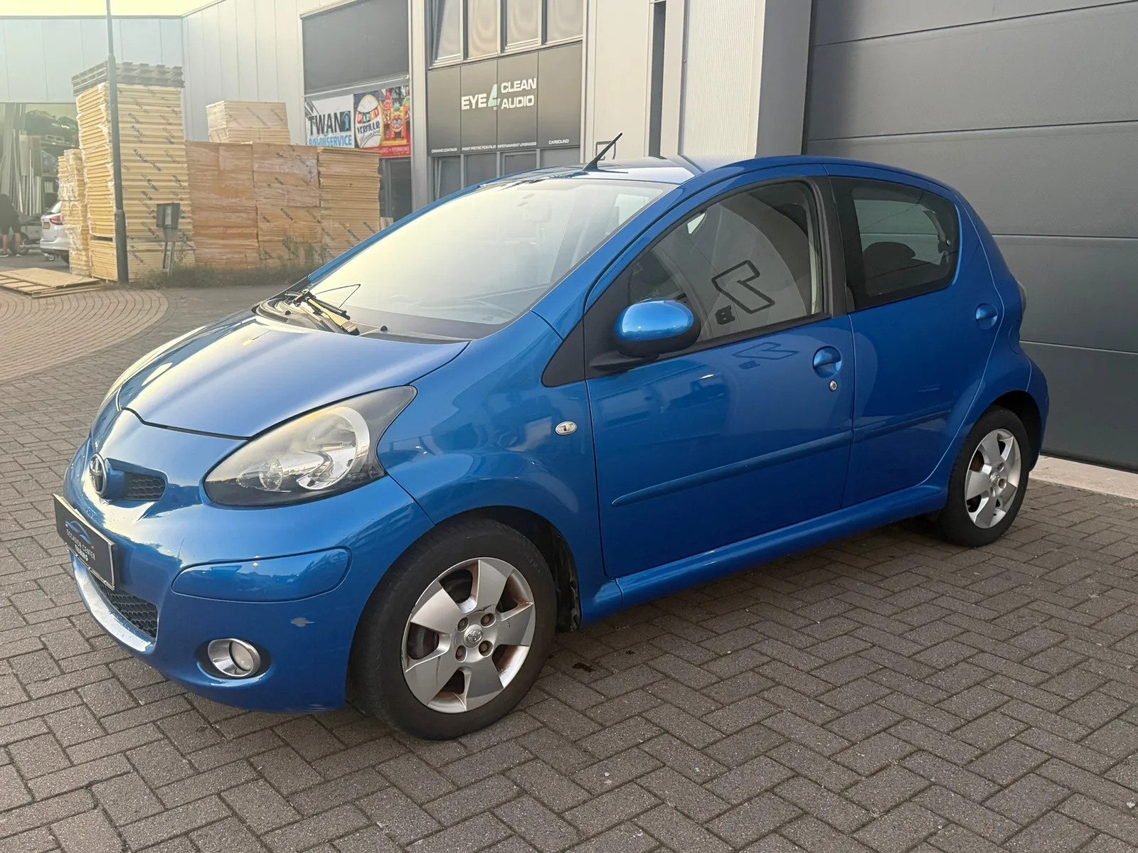 Toyota Aygo (2009) — foto 1