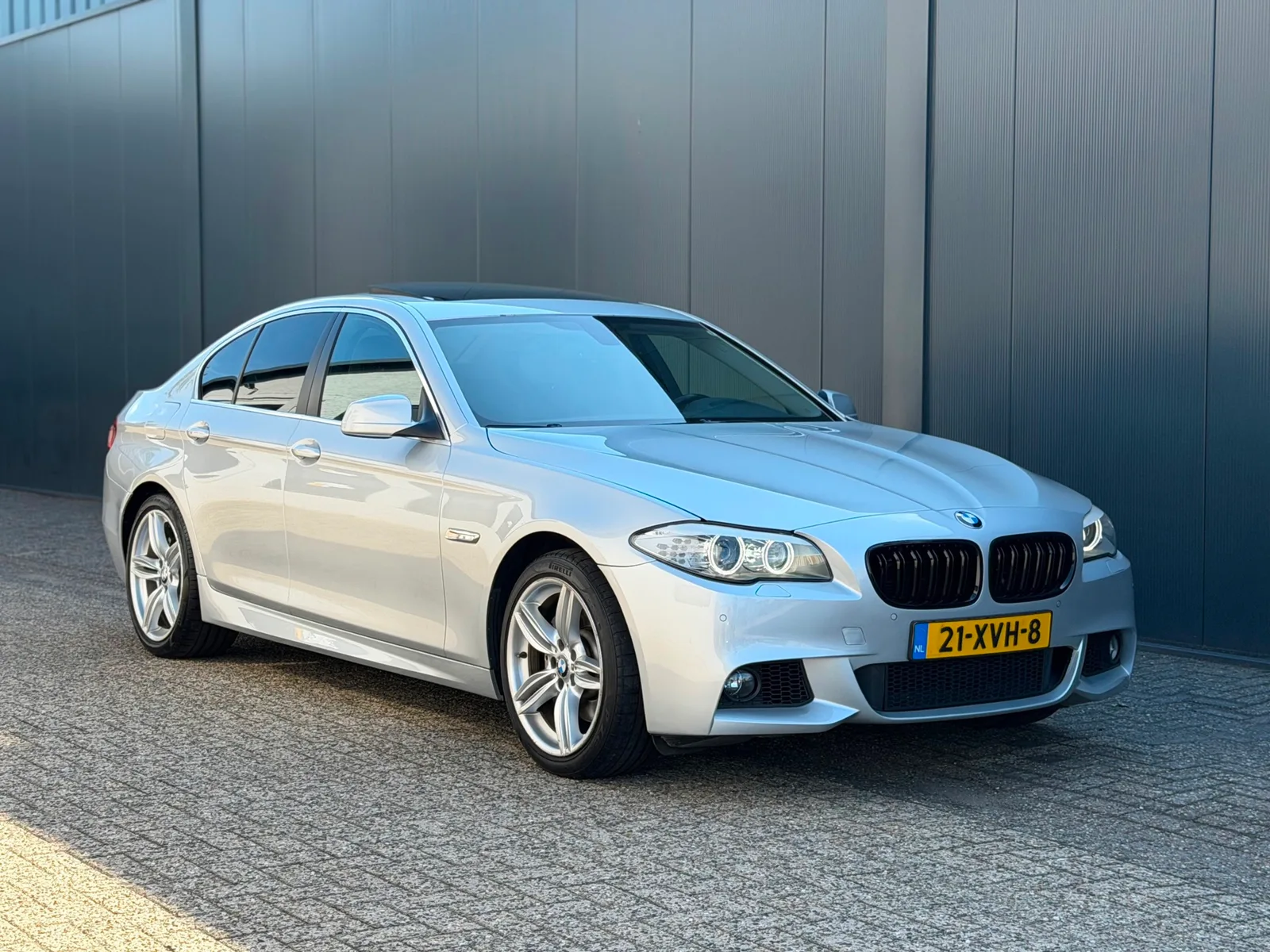 BMW 5-Serie (2012) — foto 1