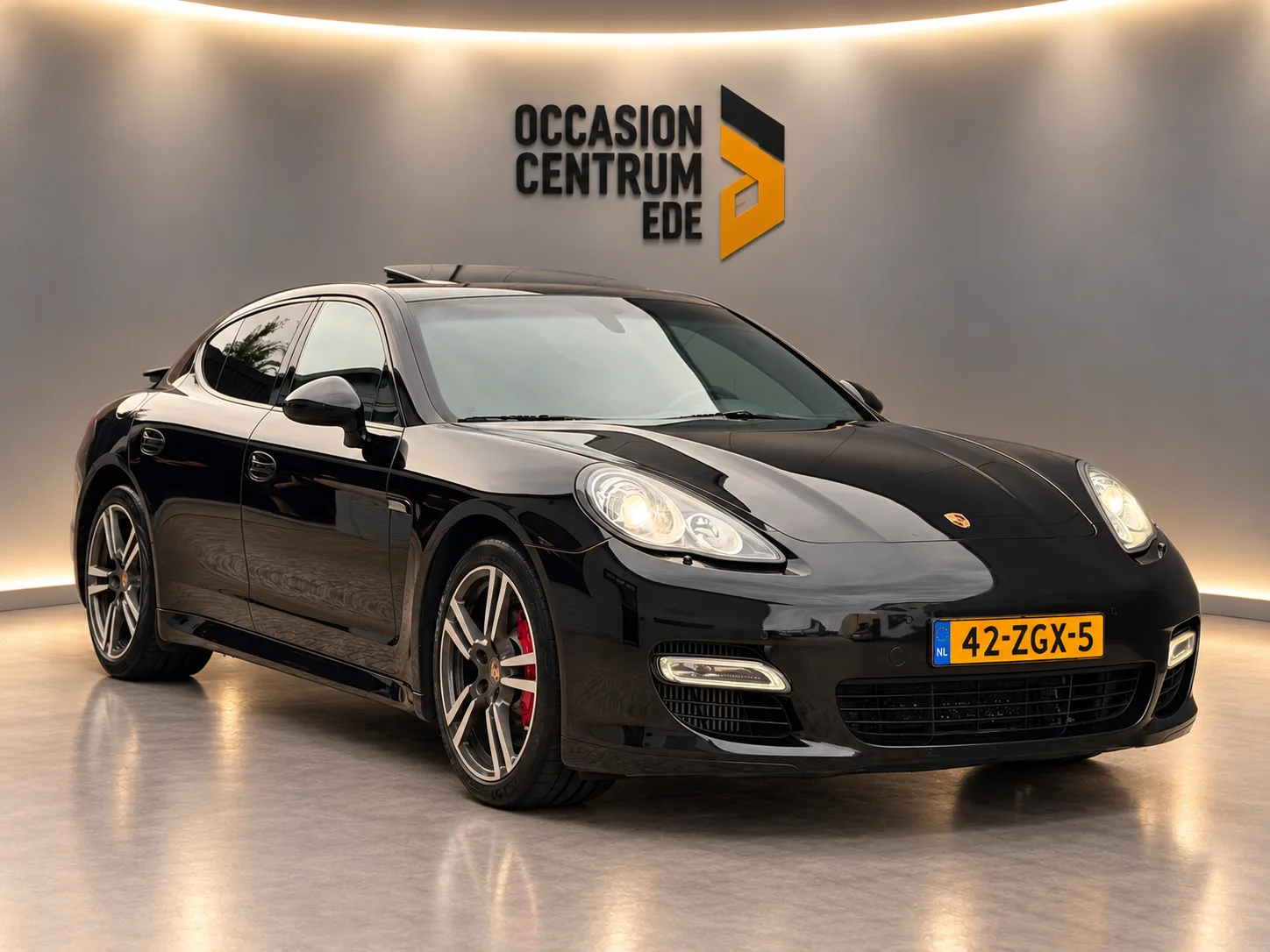 Porsche Panamera (2010) — foto 1