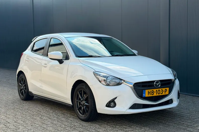 Mazda 2 (2015)