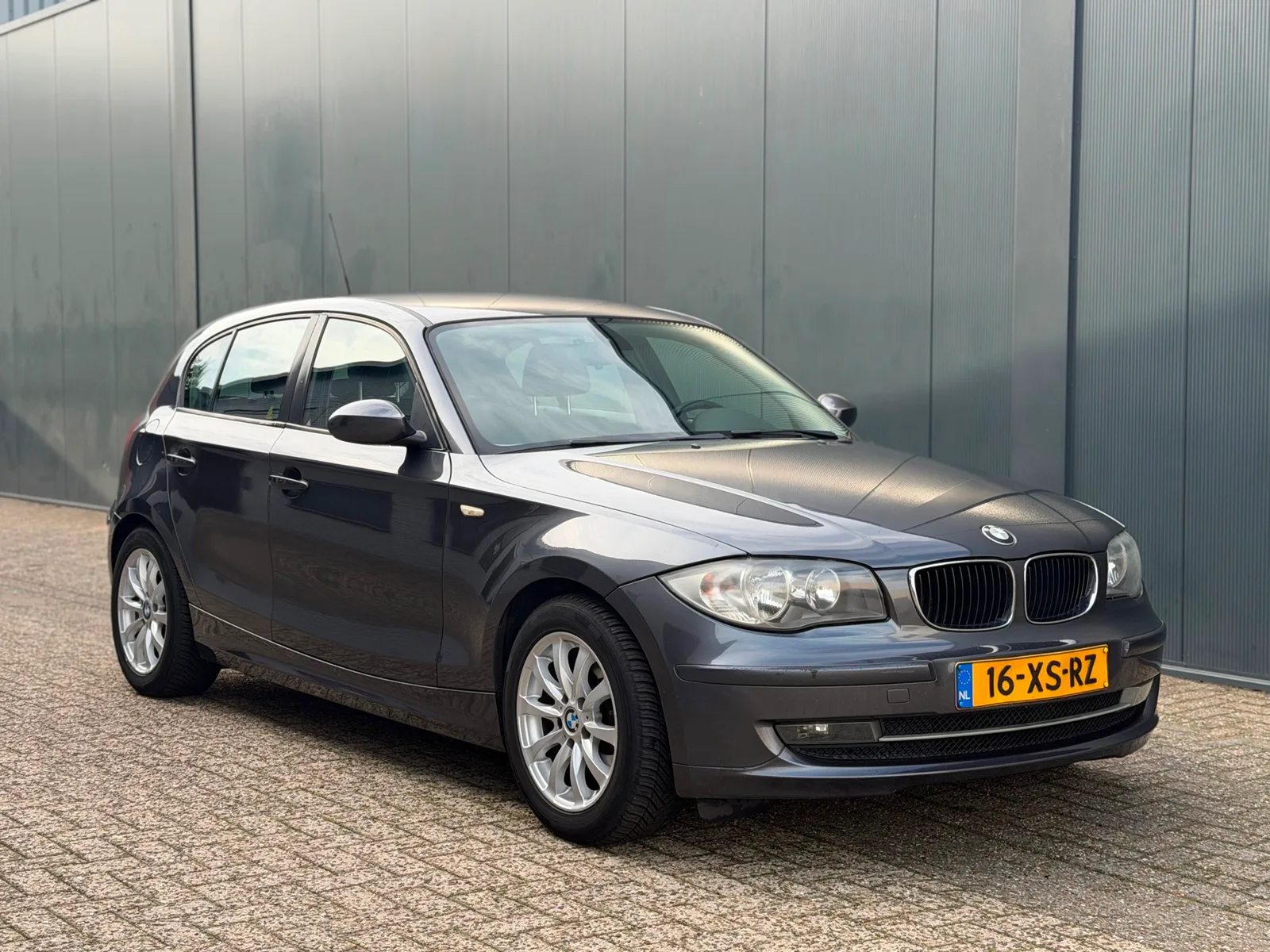 BMW 1-Serie (2007) — foto 1