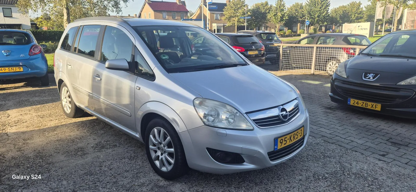 Opel Zafira (2008) — foto 1