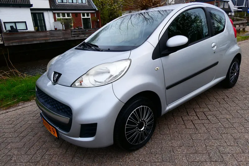 Peugeot 107 (2010)