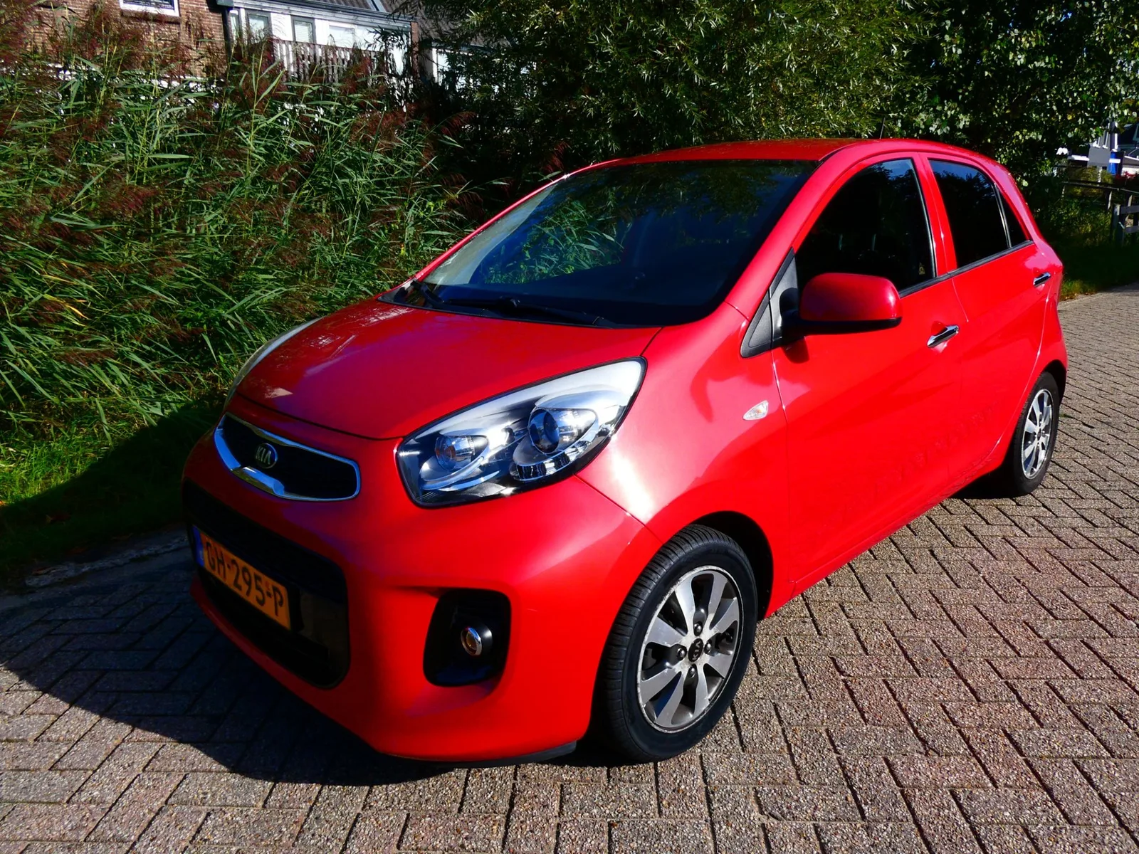 Kia Picanto (2015) — foto 1