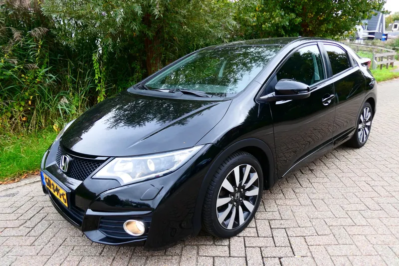 Honda Civic (2015)
