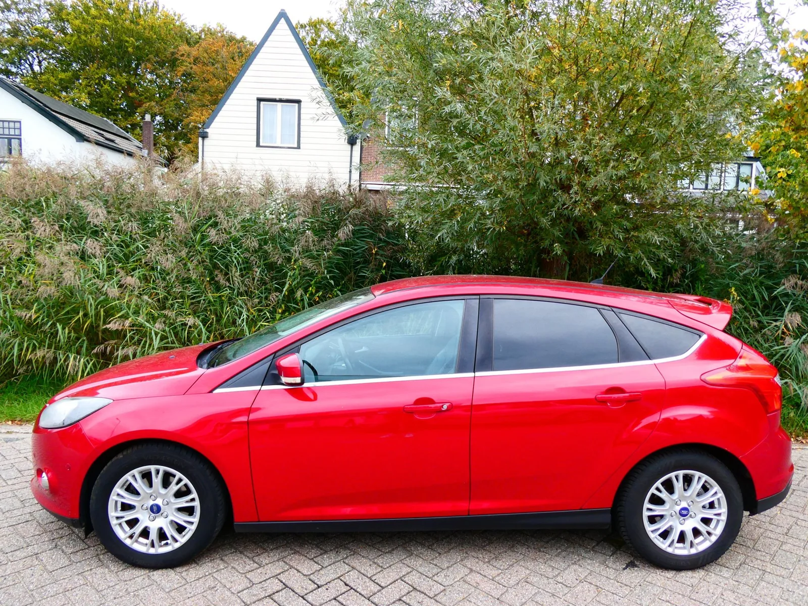 Ford Focus (2011) — foto 1