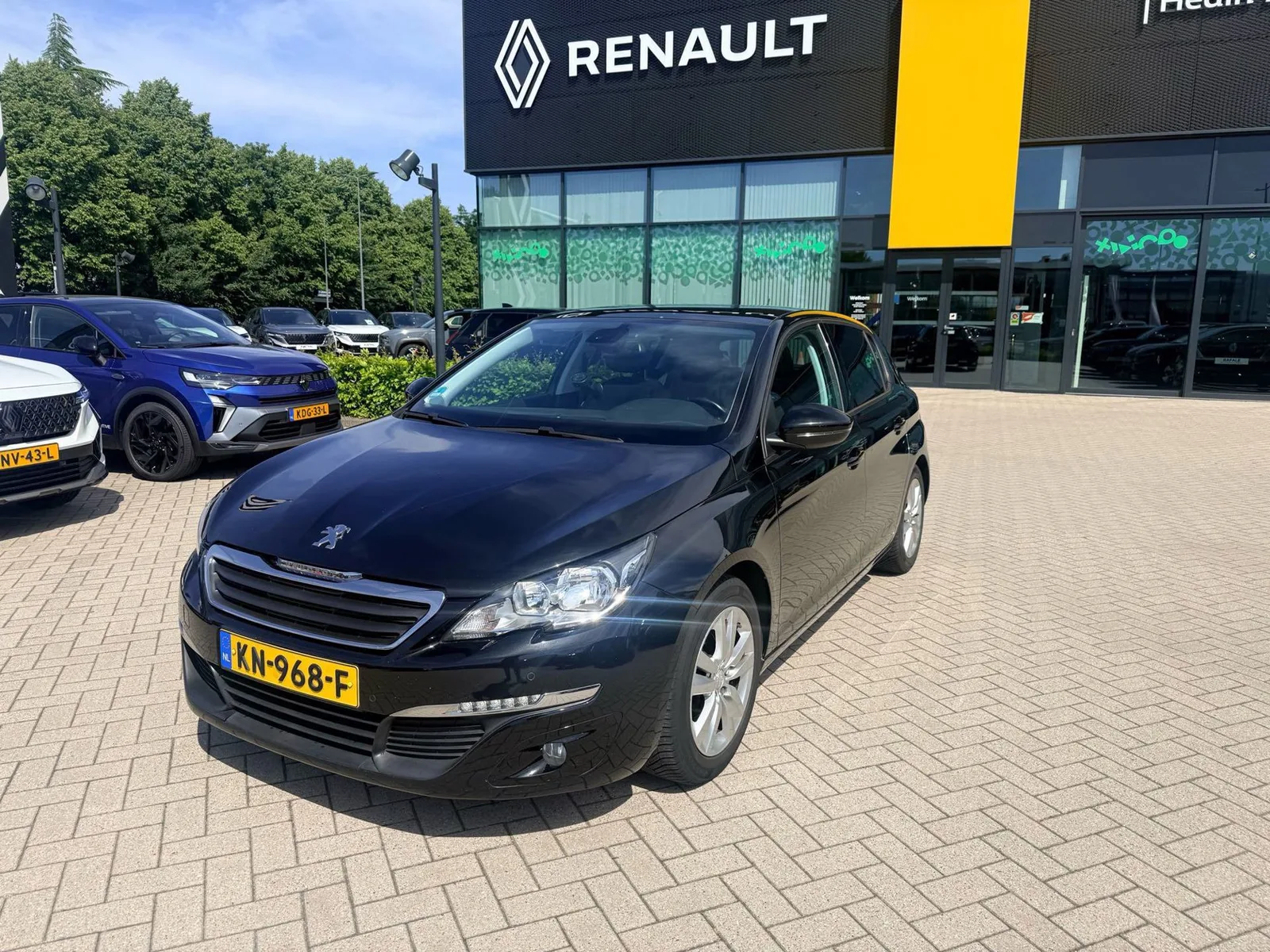 Peugeot 308 (2016) — foto 1