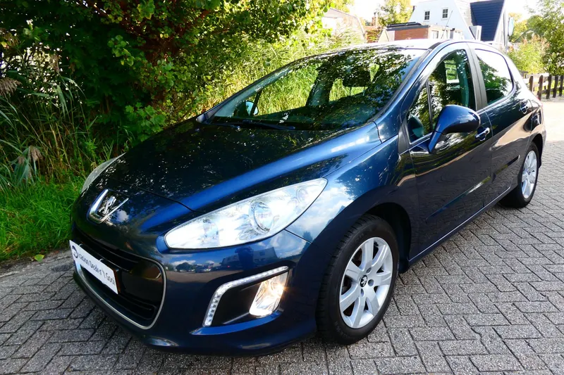 Peugeot 308 (2012)