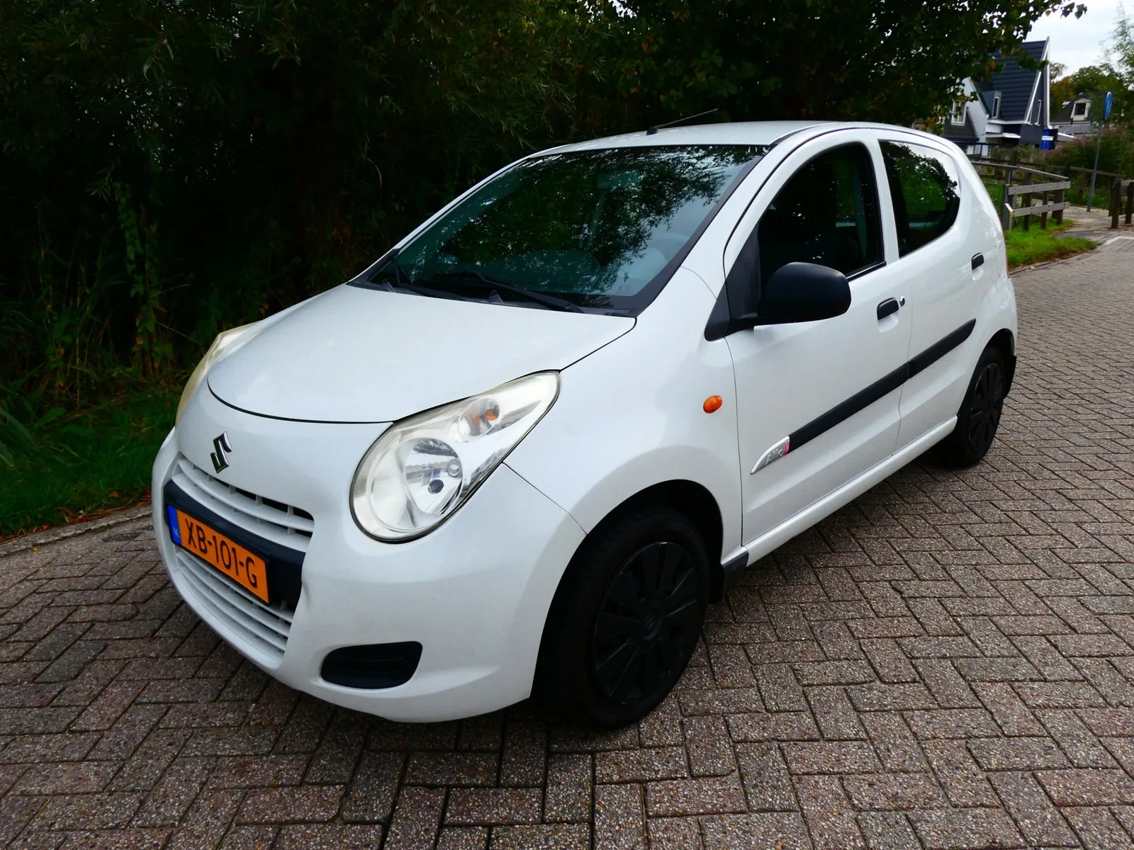 Suzuki Alto (2013) — foto 1