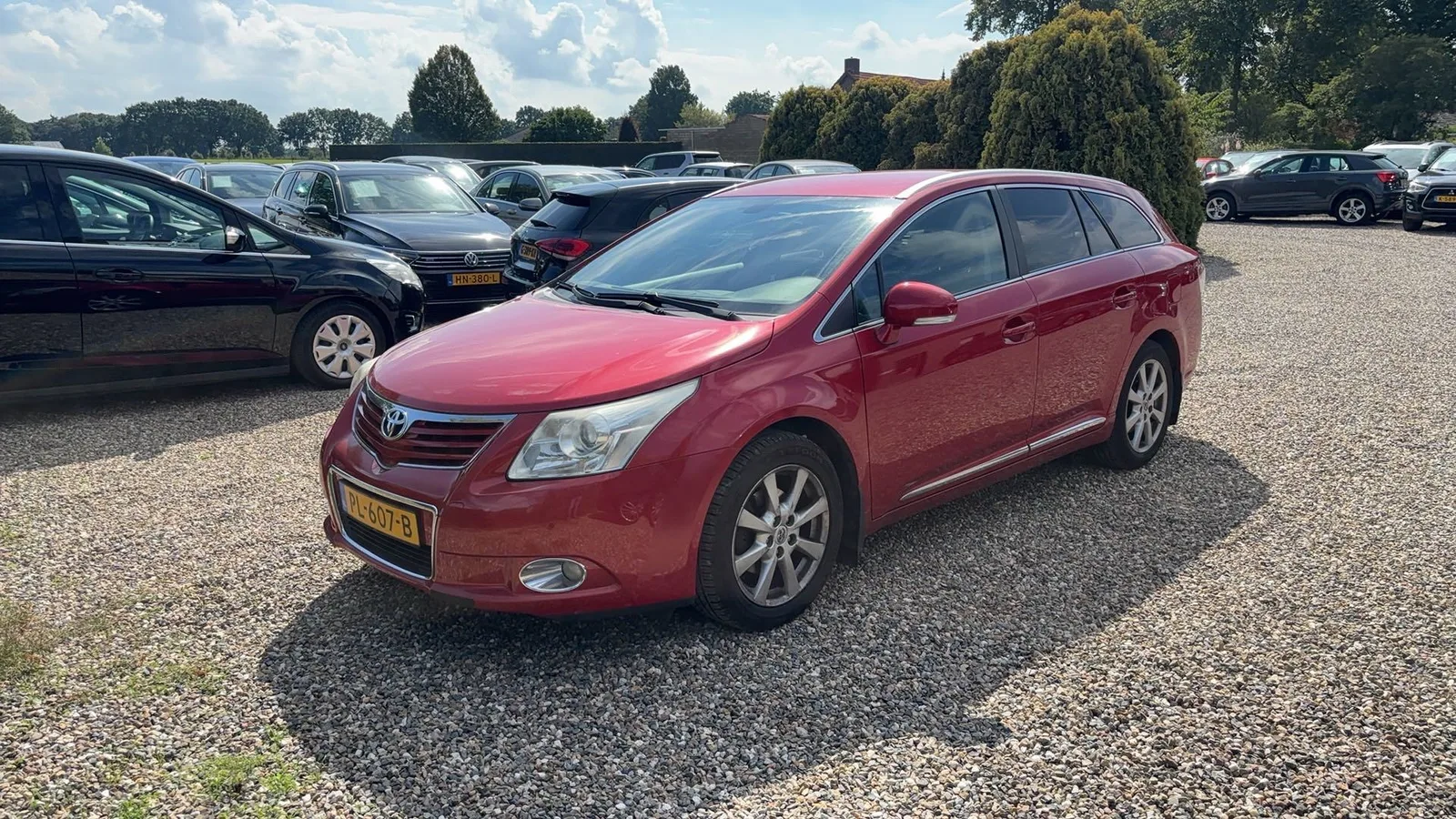 Toyota Avensis (2010) — foto 1