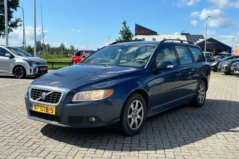 Volvo V70 (2008)