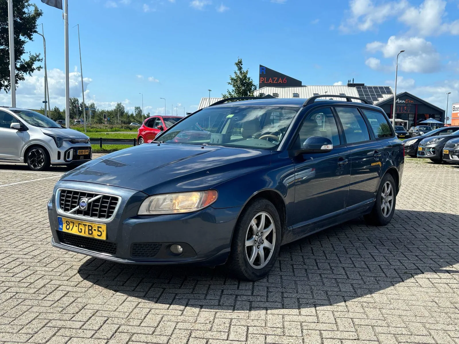 Volvo V70 (2008) — foto 1