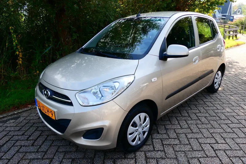 Hyundai i10 (2012)